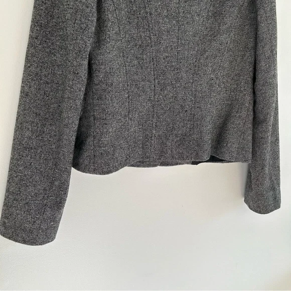 (SOLD) Italian Wool Blend Blazer Size Medium - Picture 10 of 16